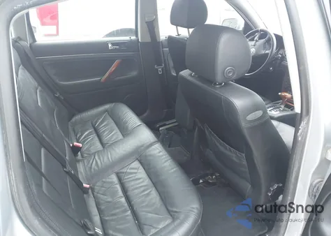 2002 Volkswagen Passat W8 from USA, damaged, VIN WVWUK63B22P340868